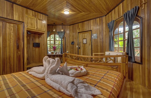 Big Fall Hotel | Tropical Magnolia Resort
