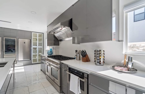 Miami Lakes House | Tropical Pool Paradise x 6-BD,4-BA Luxury Living