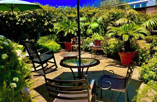 Grover Beach House | Tropical Retreat Close to Beach