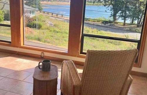 Stevenson House | Tropical Rivercation