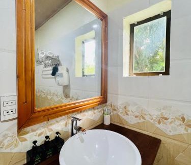 Phong Nha House | Tropical Valley Homestay - Villas