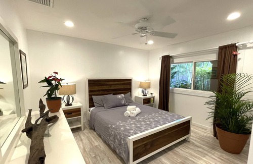 Pacific Heights House | Tropical Villa