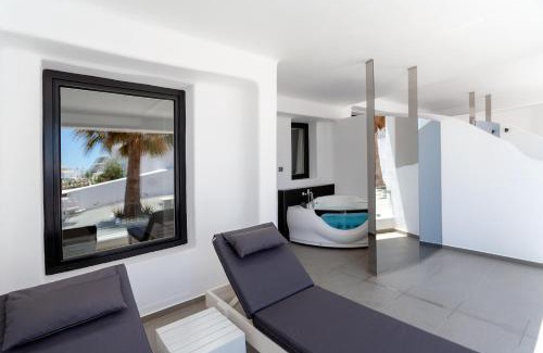 Paradise Hotel | Tropicana Hotel , Suites & Villas Mykonos
