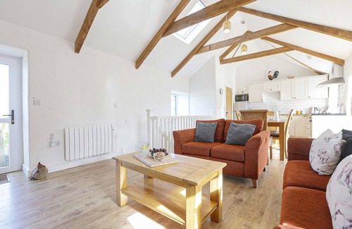Mount Hawke Cottage | Trotters, barn conversion on edge of Mount Hawke