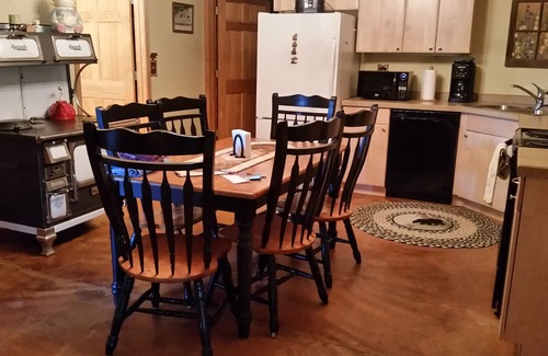 Sheridan House | Trout Fishing Paradise, 10 acres, large yard, creek, private but close to town