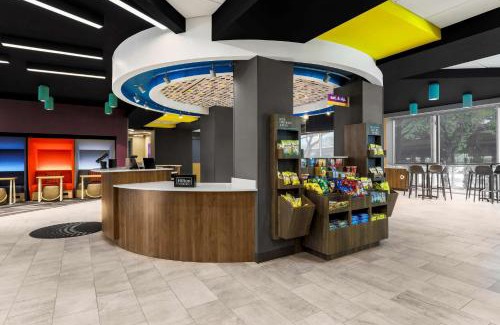 Dallas Design District Hotel | Tru By Hilton Dallas Market Center