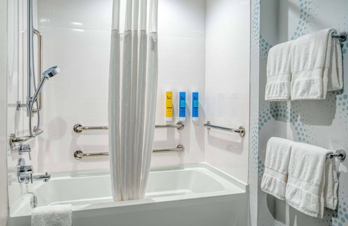 Indianapolis Hotel | Tru By Hilton Indianapolis Lawrence, In