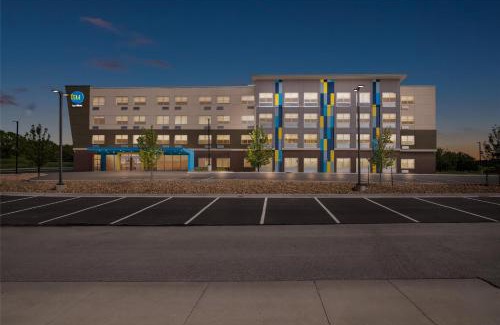 Waldron Hotel | Tru By Hilton Kansas City Airport