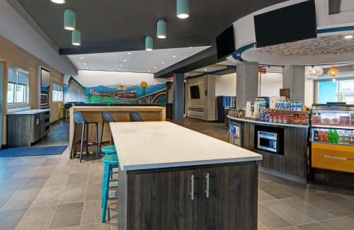 Ashley Oaks Hotel | Tru By Hilton Knoxville West Turkey Creek