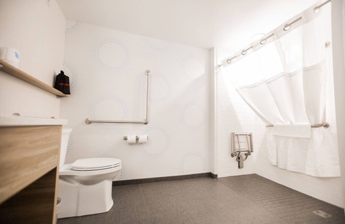 Yarmouth Hotel | Tru By Hilton Yarmouth