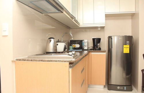 Pasay Condo | True 1-Bedroom Corner w/2 AC - Casino-NAIA Airport