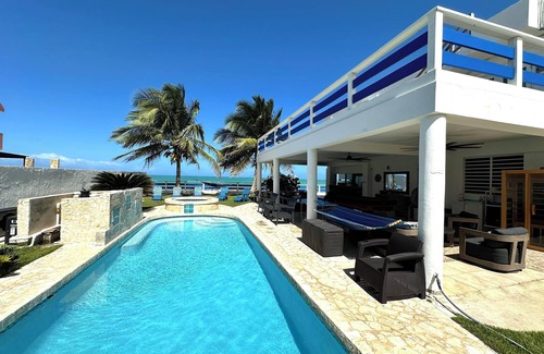 Playa Fortuna House | True Beachfront Stay in Luquillo, Hear the Waves – Steps to Food & Fun