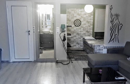 Markopoulon Apartment | TS1-George's apartments by the airport