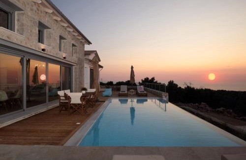 Kavallos Villa | Tsakmakis Villas - Luxury - Panoramic Sea View Lefkada