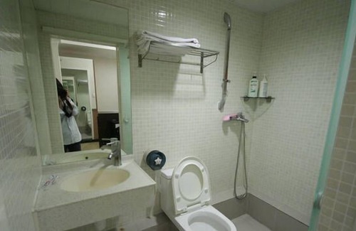 Kwun Chung Apartment | Tsim Sha Tsui,Jordan metro,HarbourCity,Temple,Centre