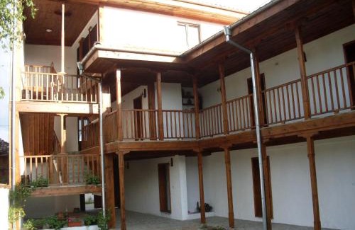 Kalofer House | Tsutsovi House
