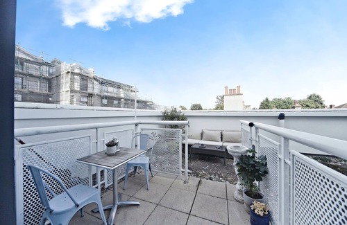 Broad Green Apartment | TTSA - 2 Bedroom Apartment-Croydon-Mayday Hospital