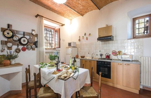 Romola House | Tuscany Bliss: Garden Retreat