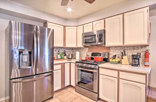Peter Howell House | Tucson House w/Private Pool: 5 Mi to Downtown!