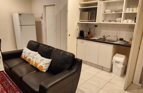 Greenway Apartment | Tuggeranong Short Stay # 10 - Sleeps 6