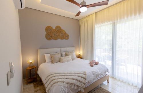 Playa Paraiso Apartment | Tulum 1 BD - 5 Min Walk to Free Beach Club - 4 Rooftop Pools