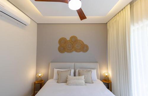 Playa Paraiso Apartment | Tulum 1 BD - 5 Min Walk to Free Beach Club - 4 Rooftop Pools