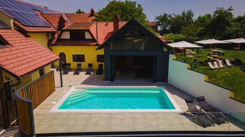 Ormoz House | Turistična Kmetija Puklavec
