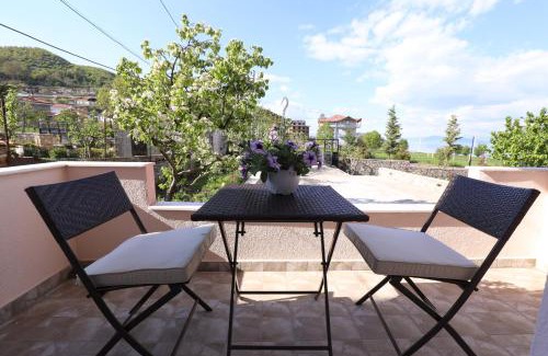Piskupat House | Turka Lake House