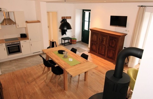Eslohe Apartment | Turmhaus - Vacation on the estate