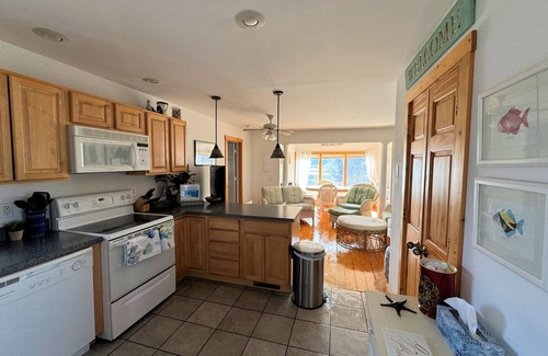 Deep Hole House | Turn of the Creek - 2BR home, W/F, Water Access home deck & dock.NO LINENS