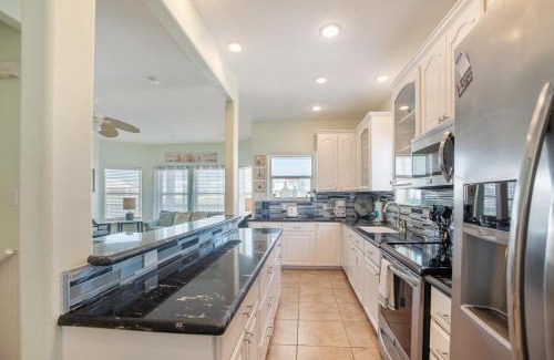 Royal Dunes House | Turquoise Treasure - Boardwalk to the Beach Beach Gear Credit