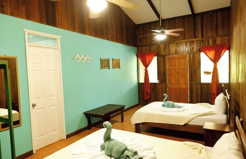 Tortuguero Cabin | Turtle Beach Lodge