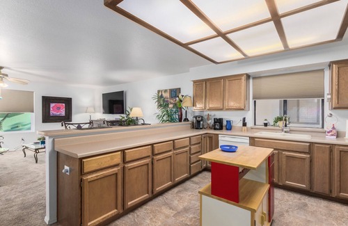 Sunland Village East Condo | Tuscan Sun - Sunland Village East Stunning Townhome