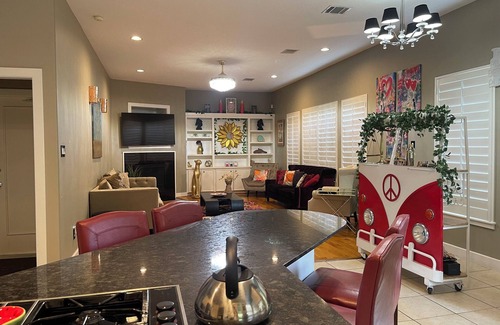 Uptown Villa | TUSCAN VILLA