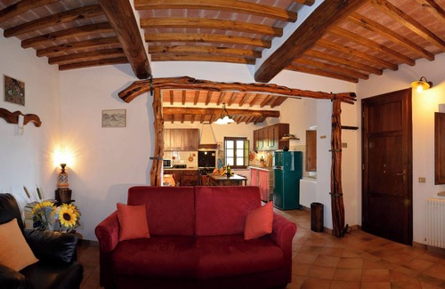 Montecastelli Villa | Tuscany Villa with private pool and jacuzzi for Honeymoon and summer holiday