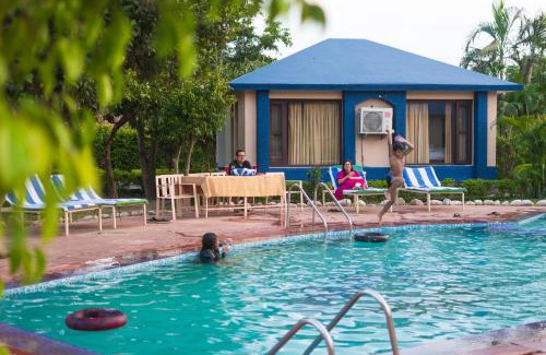 Ramnagar Hotel | Tusk And Roar Resort - Petfrindly Jungle Cottages