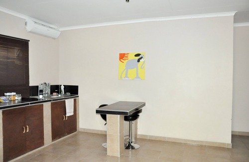 Letlhakane Cabin | Tuuthebe Lodge