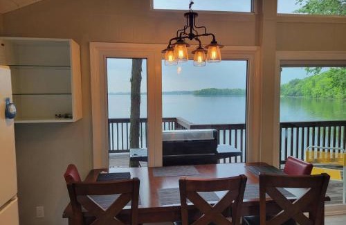 Tweed House | Tweed Lakeview Haven