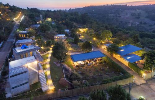 Sikhio Resort | Twelve Oclock Resort