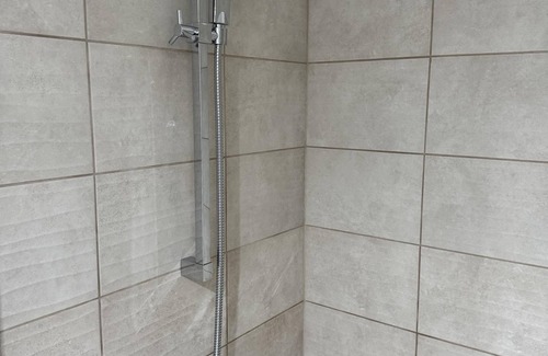 Hounslow South Apartment | Twickenham Stadium Studio