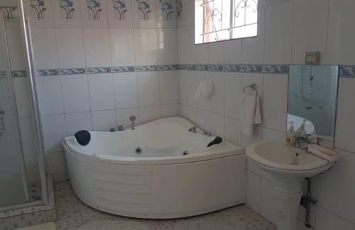 Choma House | Twin Cave Lodge