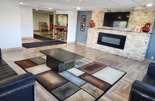 Mounds View Hotel | Twin Cities Inn, Mounds View