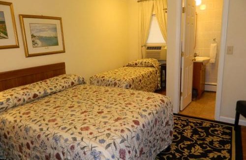Manasquan Hotel | Twin Oaks Motel
