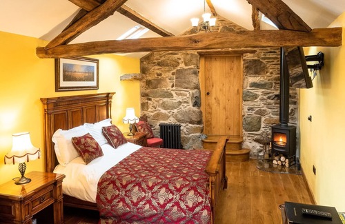 Whitbeck House | Twin Room Deluxe Garden @ Wayside