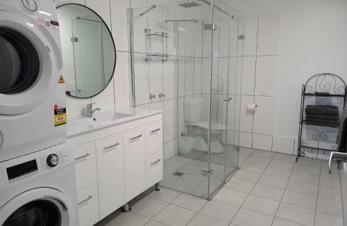 Inverell Hotel | Twin Swans Motel