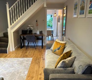 Portishead House | Two Bed Home in Portishead