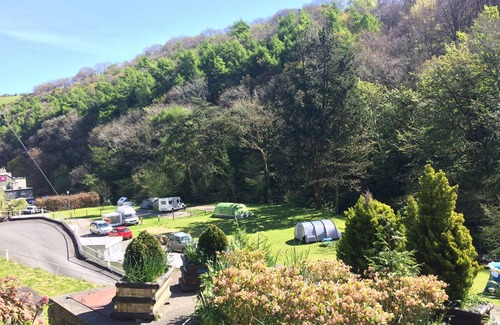Barbrook Cottage | Two bed static (Sleeps 6). Walking distance of Lynton with onsite fishing