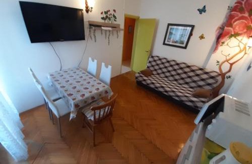 Kaluđerac Apartment | Two bedroom ap in the garden