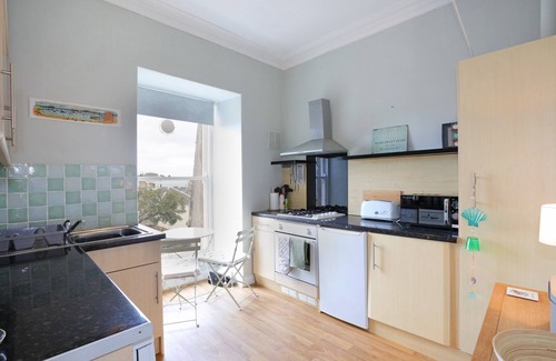 North Berwick Apartment | Two bedroom apartment with sea views in the heart of North Berwick. Sleeps 7.