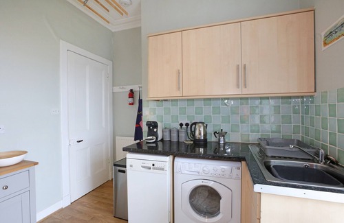North Berwick Apartment | Two bedroom apartment with sea views in the heart of North Berwick. Sleeps 7.